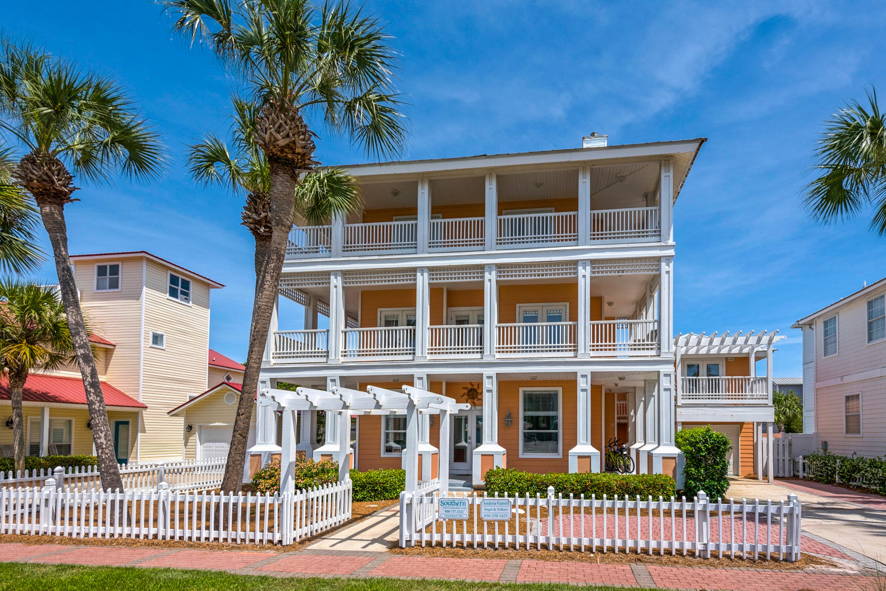 CRYSTAL SHORES - Residential