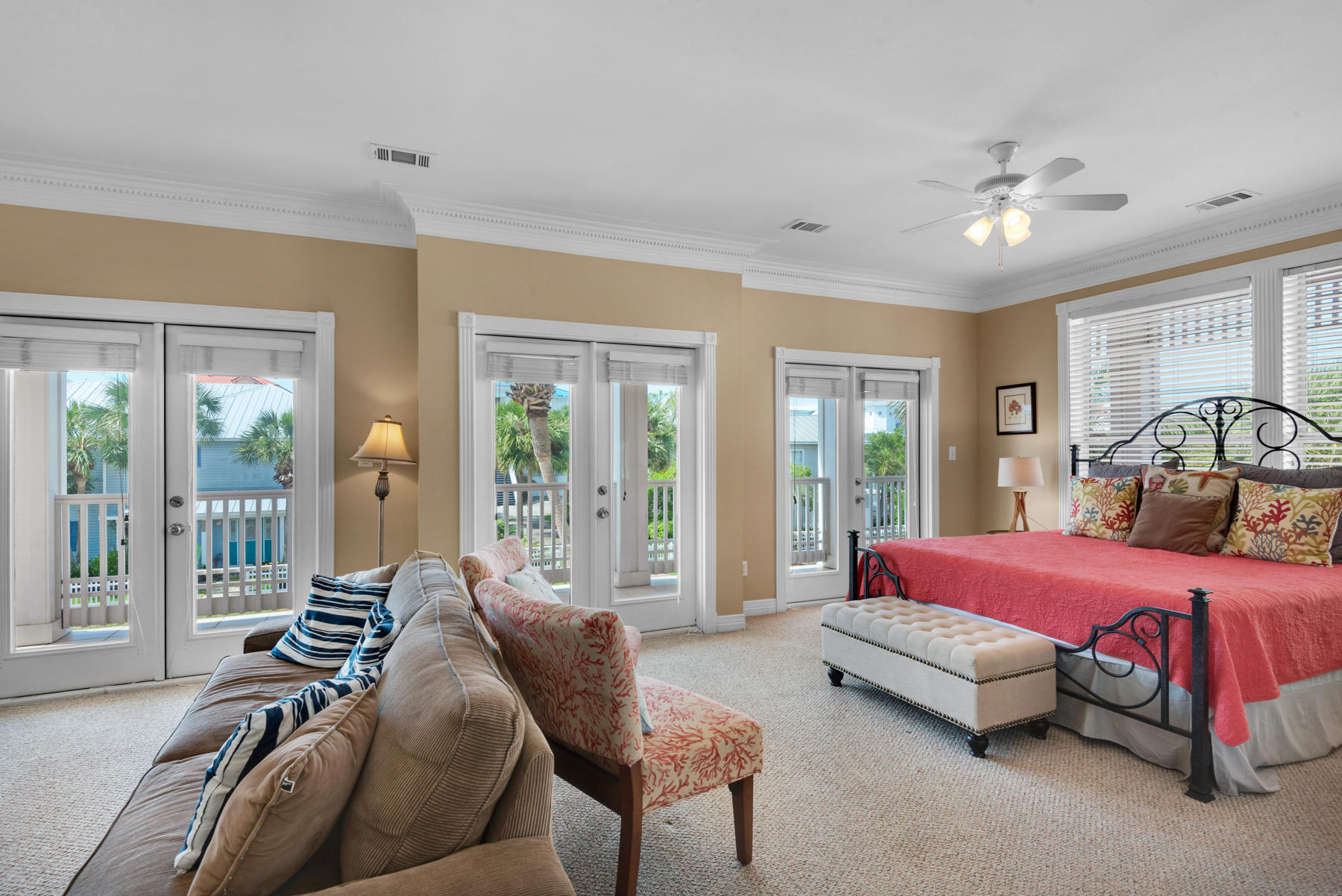 CRYSTAL SHORES - Residential