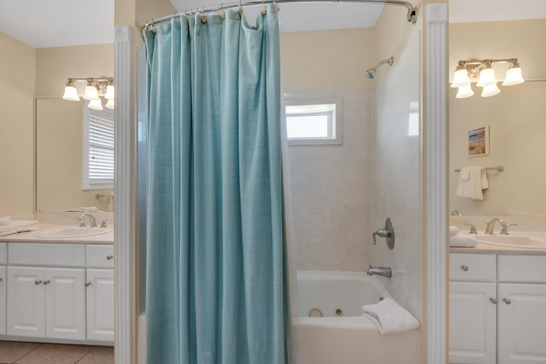 CRYSTAL SHORES - Residential