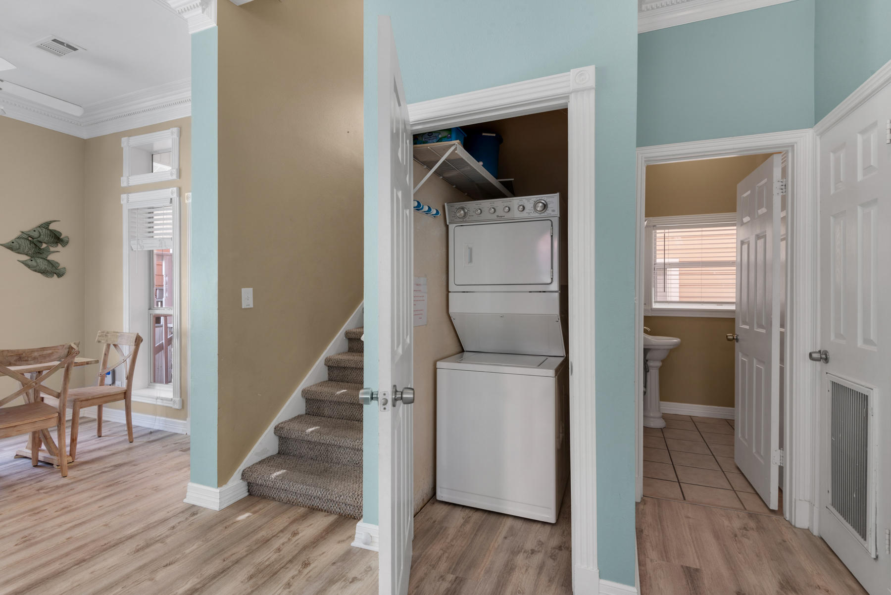 CRYSTAL SHORES - Residential
