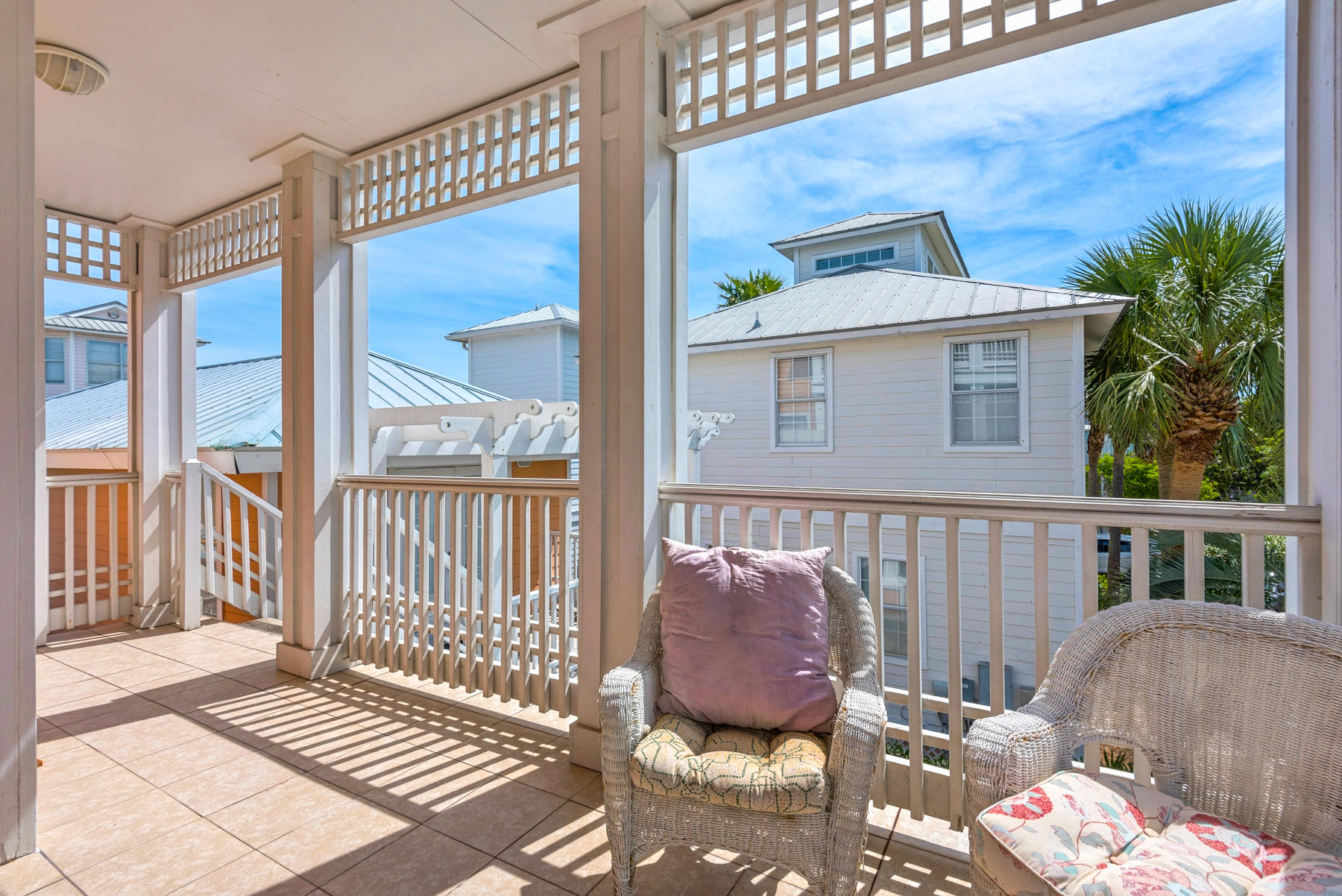 CRYSTAL SHORES - Residential