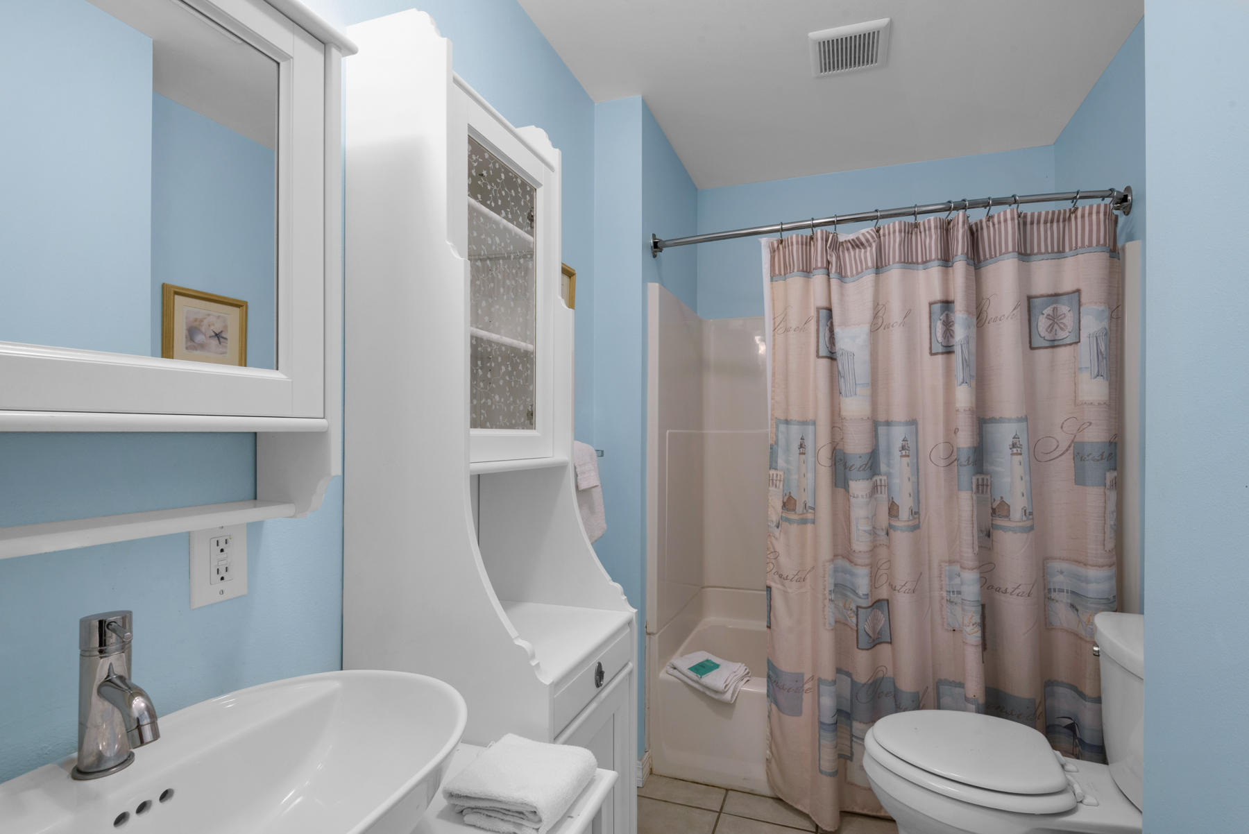 CRYSTAL SHORES - Residential