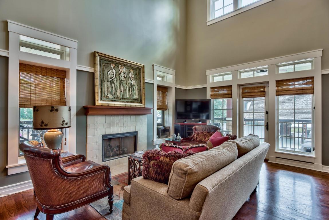 WILD HERON LAKESIDE LODGE - Residential