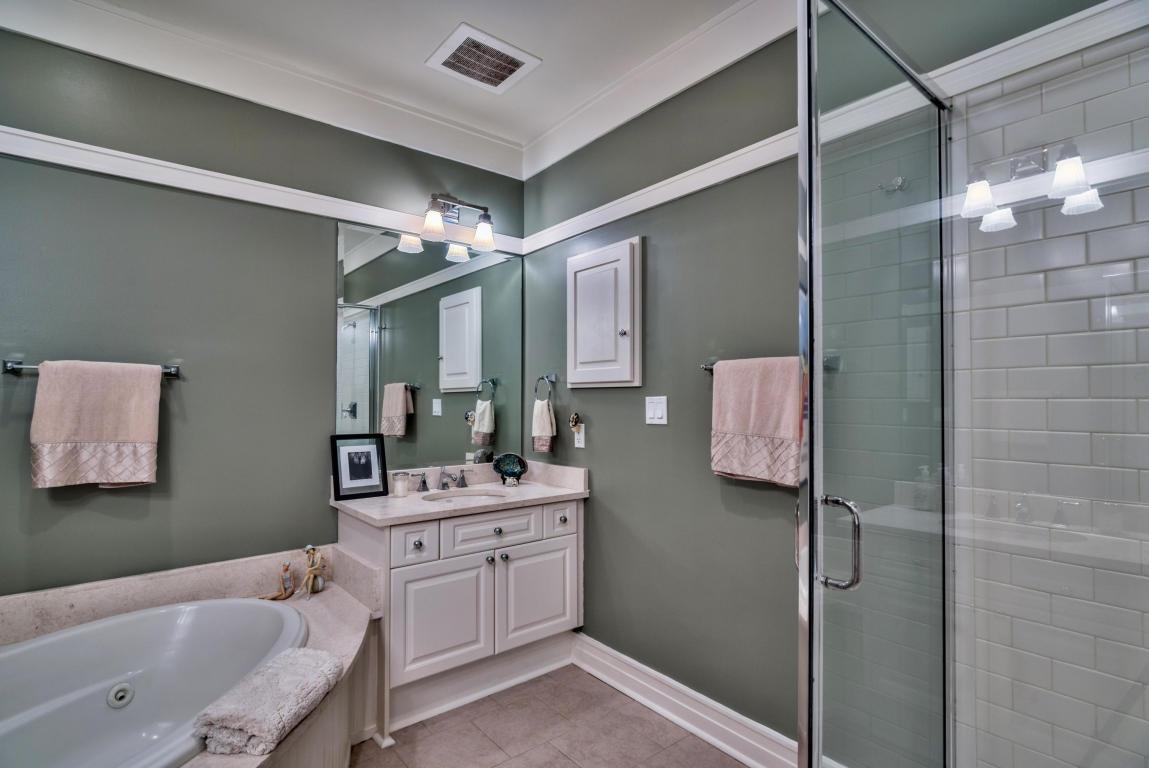 WILD HERON LAKESIDE LODGE - Residential