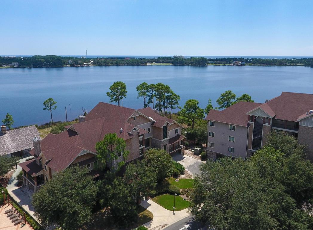 WILD HERON LAKESIDE LODGE - Residential