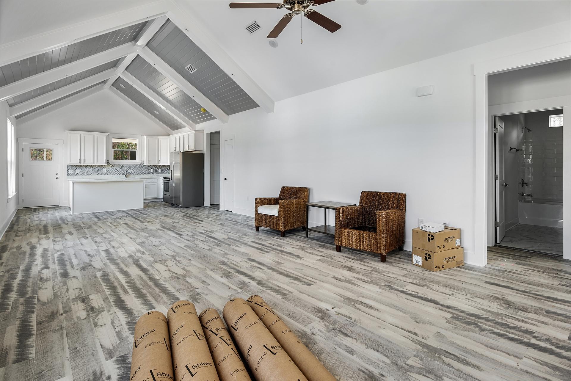 TOWN OF SANTA ROSA - Residential