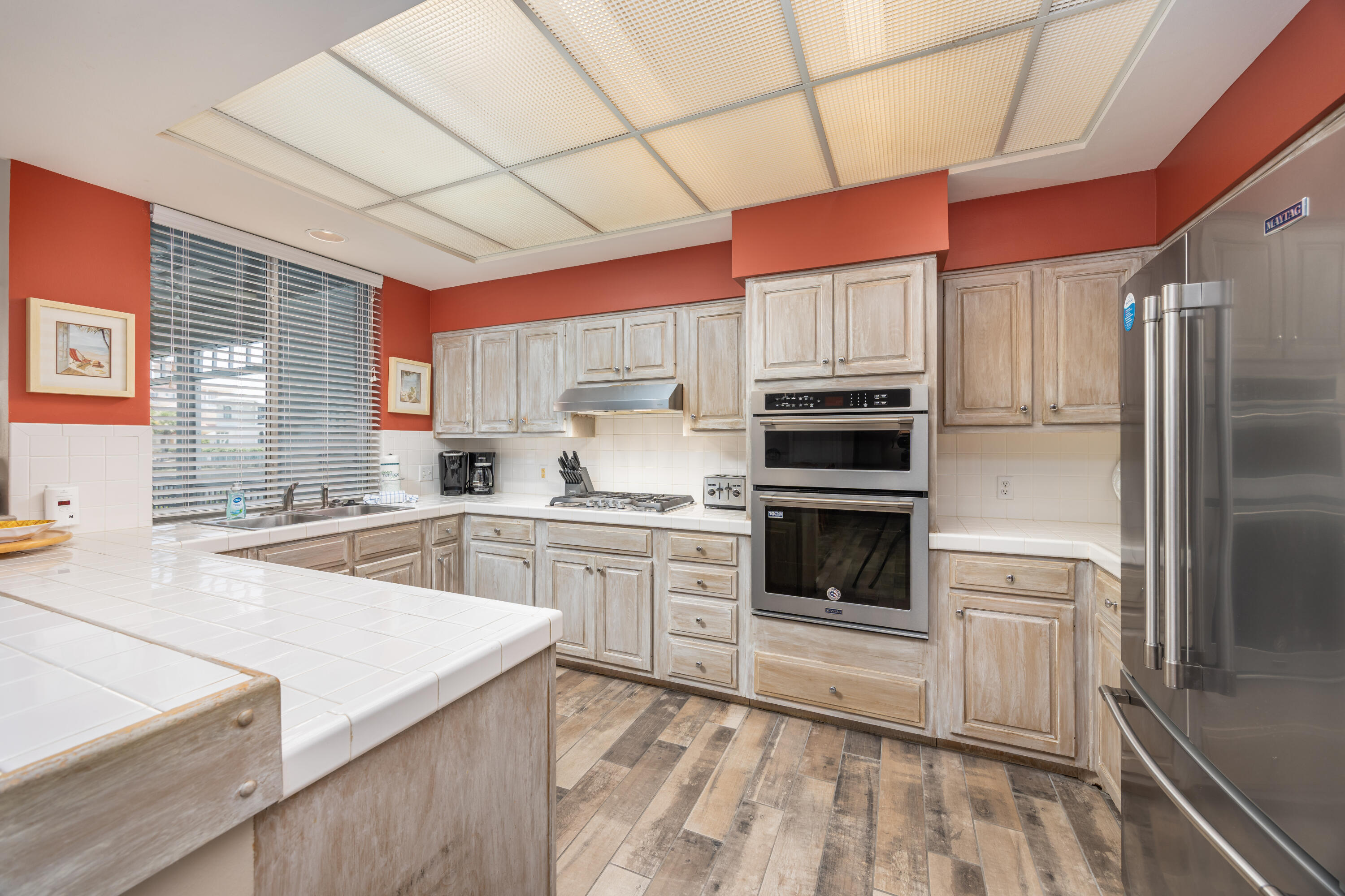 HIDDEN DUNES BEACH VILLAS - Residential