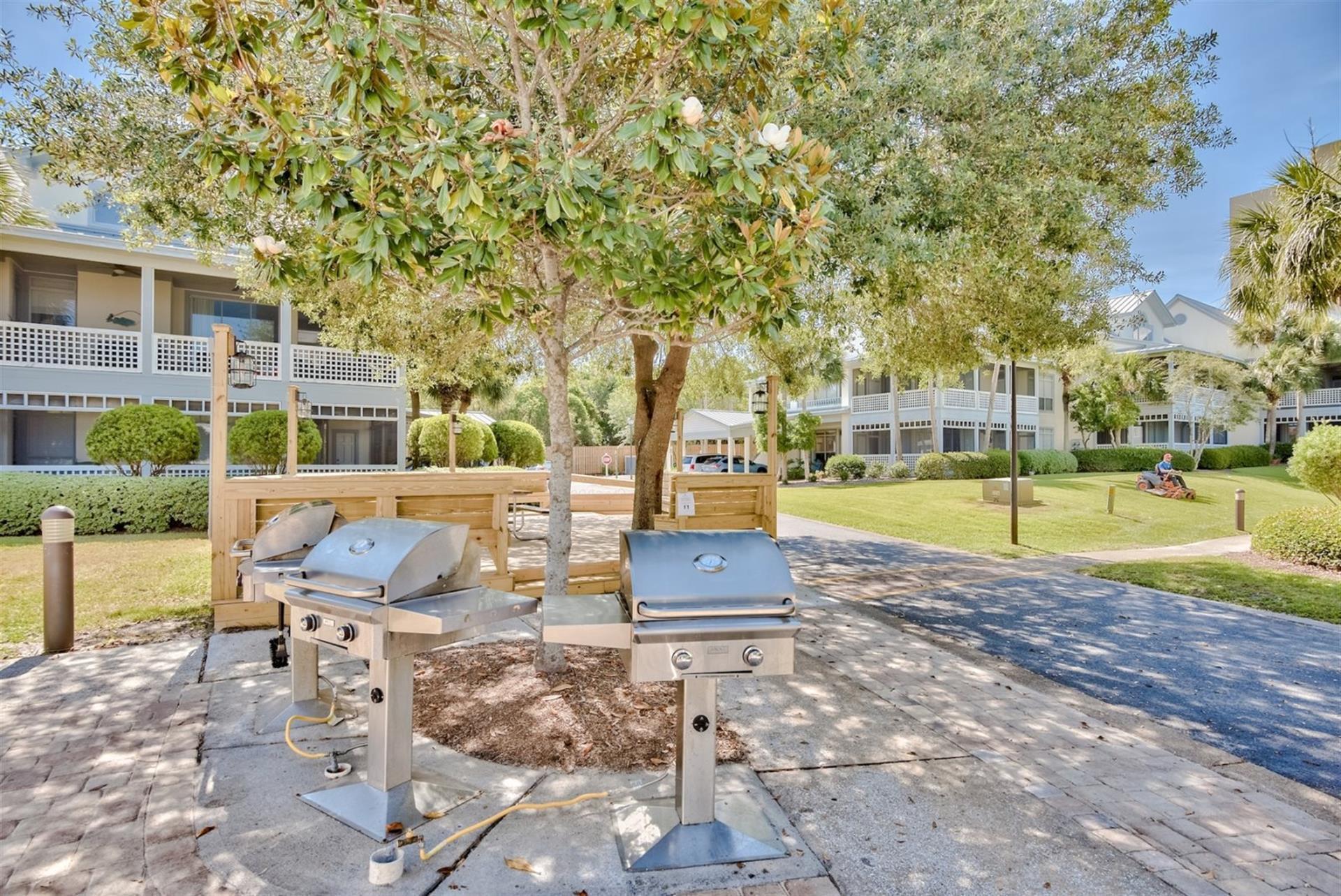 HIDDEN DUNES BEACH VILLAS - Residential