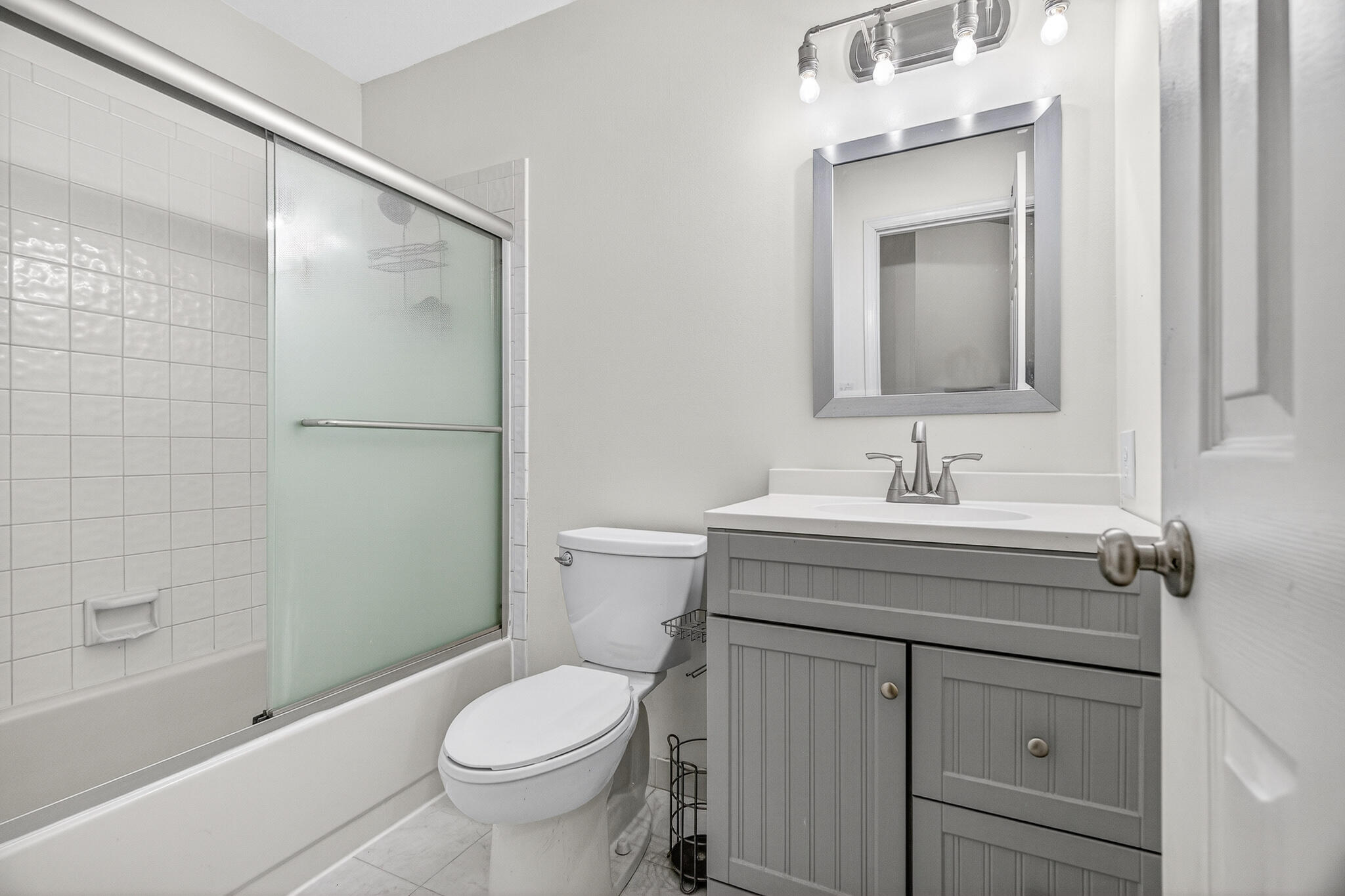 CREEKSIDE PH IV LOT 60 BLK C - Residential