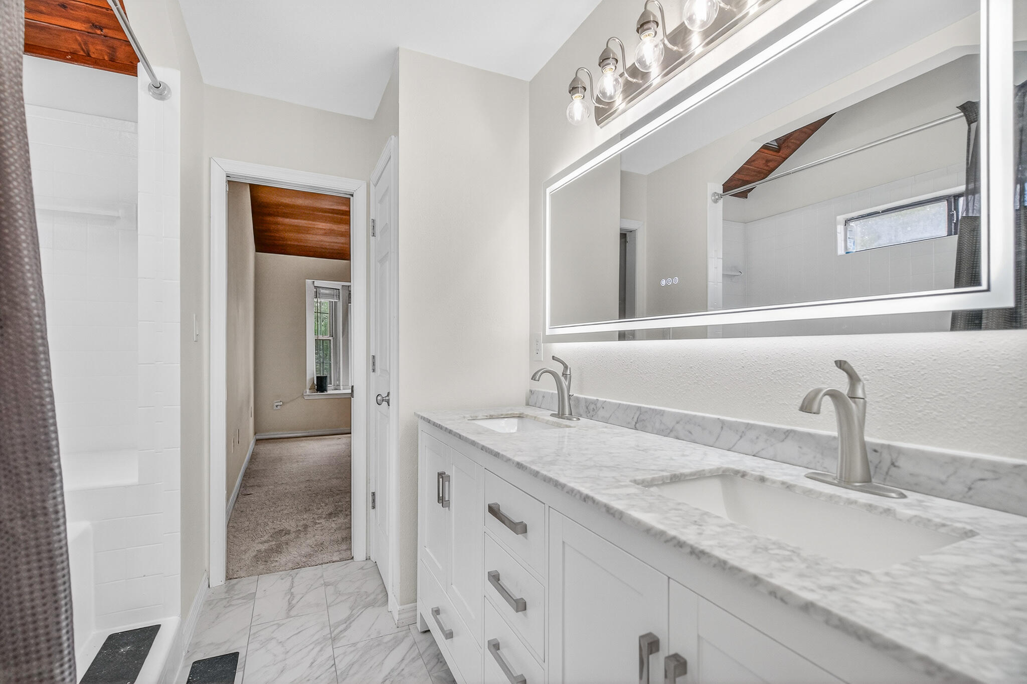 CREEKSIDE PH IV LOT 60 BLK C - Residential