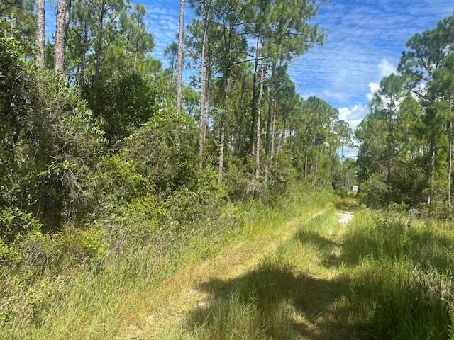 NO RECORDED SUBDIVISION - Land