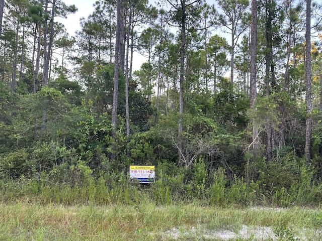 NO RECORDED SUBDIVISION - Land
