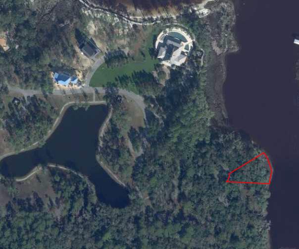 CHURCHILL OAKS - Land