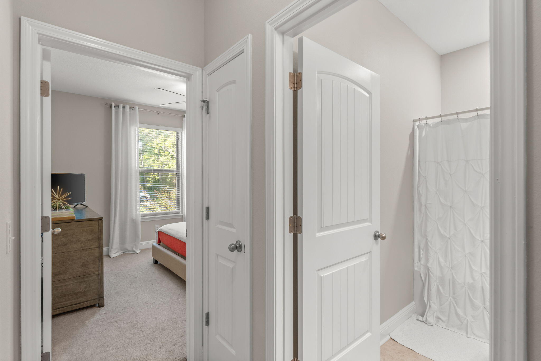 HOLLEY BY THE SEA - Residential