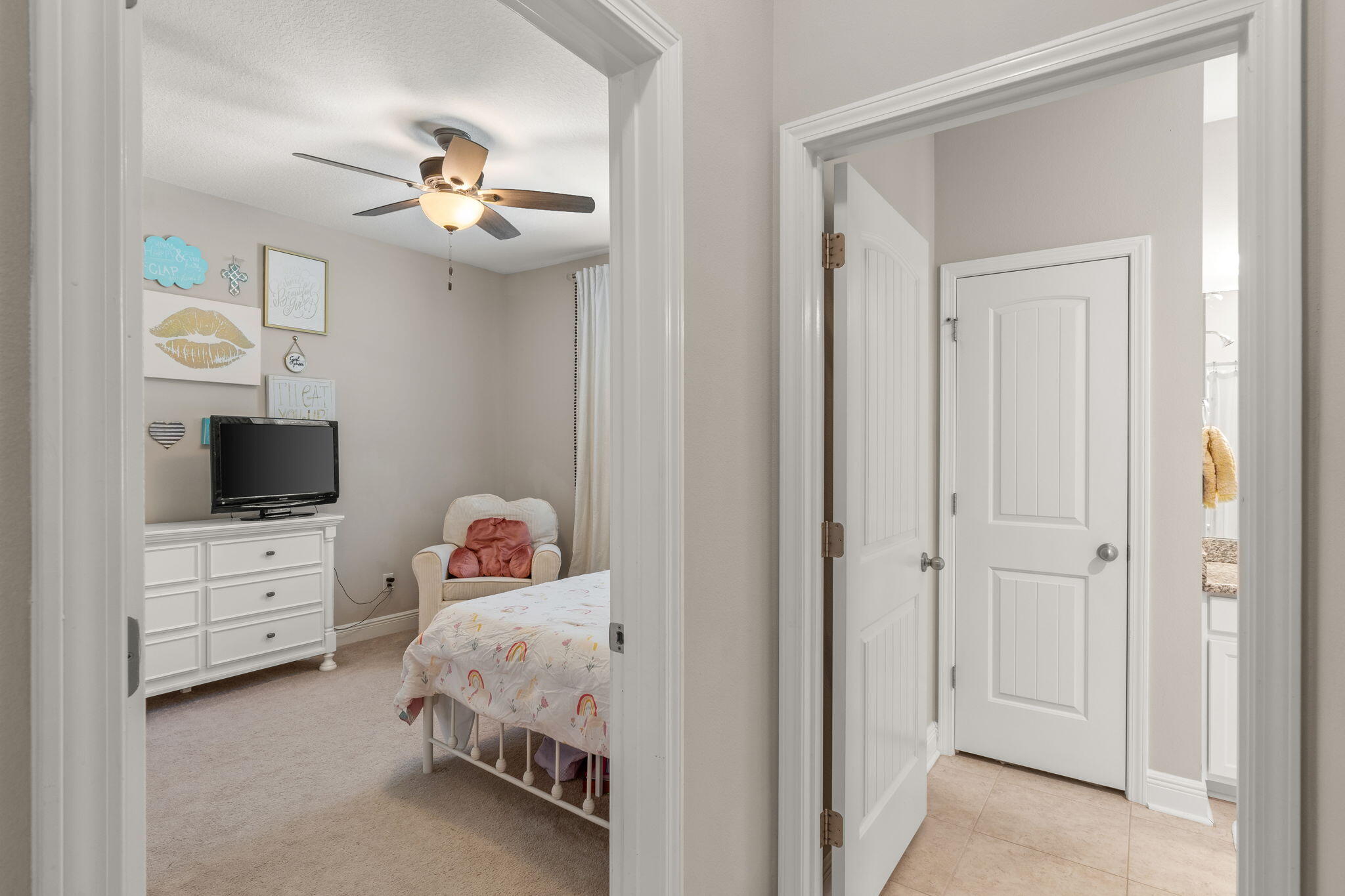 HOLLEY BY THE SEA - Residential
