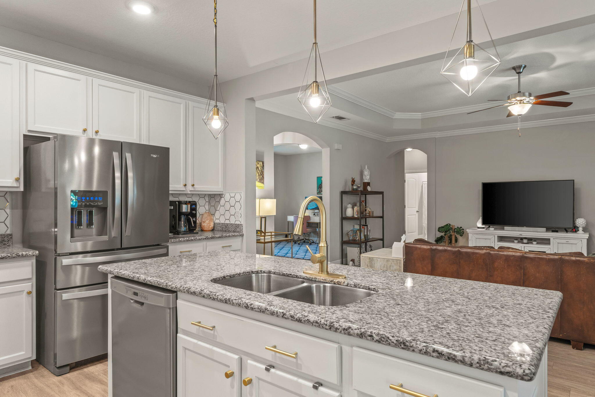 HOLLEY BY THE SEA - Residential