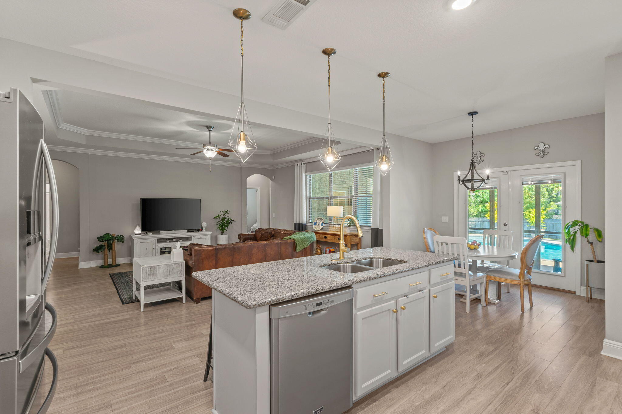 HOLLEY BY THE SEA - Residential