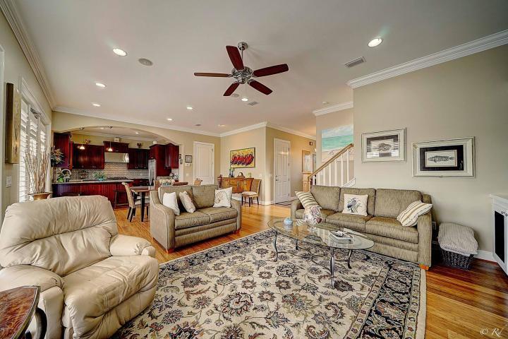 LAKES AT SUMMER BREEZE - Residential
