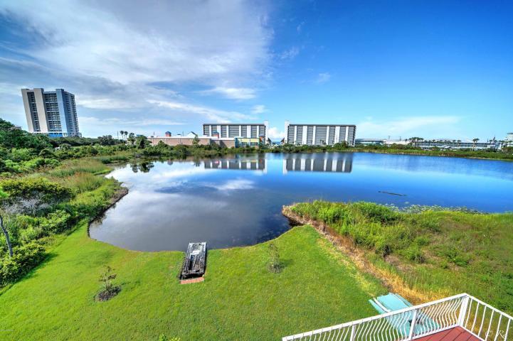 LAKES AT SUMMER BREEZE - Residential