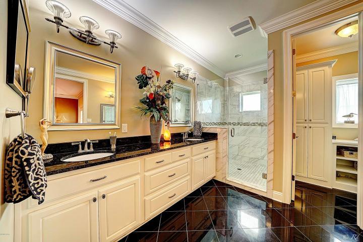 LAKES AT SUMMER BREEZE - Residential