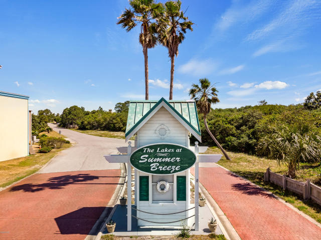 LAKES AT SUMMER BREEZE - Residential