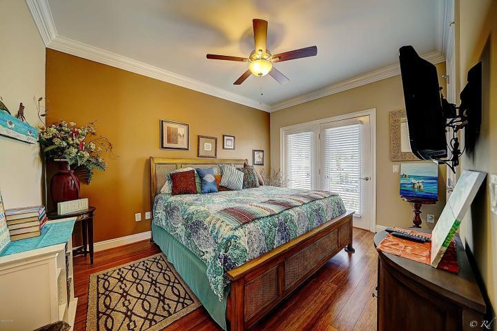 LAKES AT SUMMER BREEZE - Residential