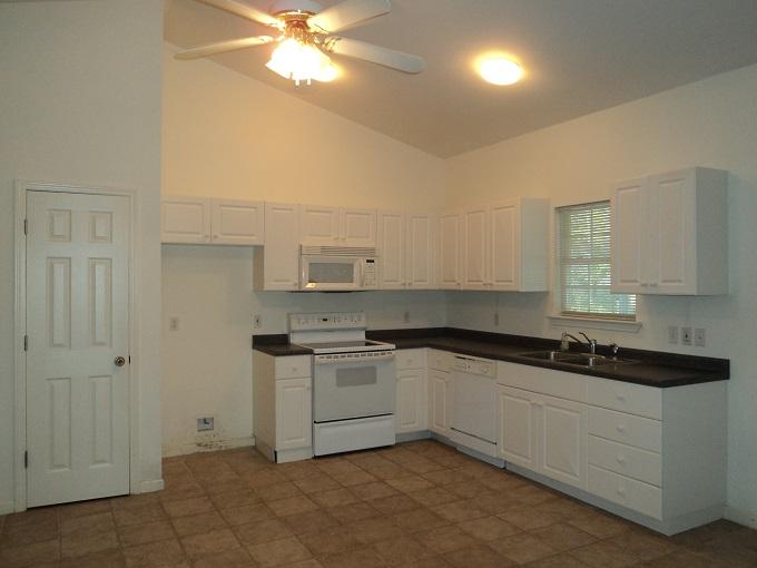 MAGNOLIA BEACH - Residential