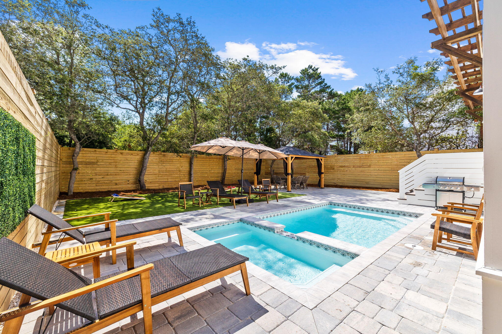 DALTON UNREC - Residential