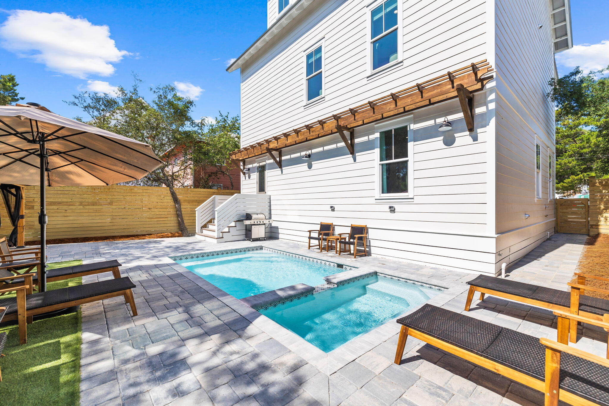 DALTON UNREC - Residential