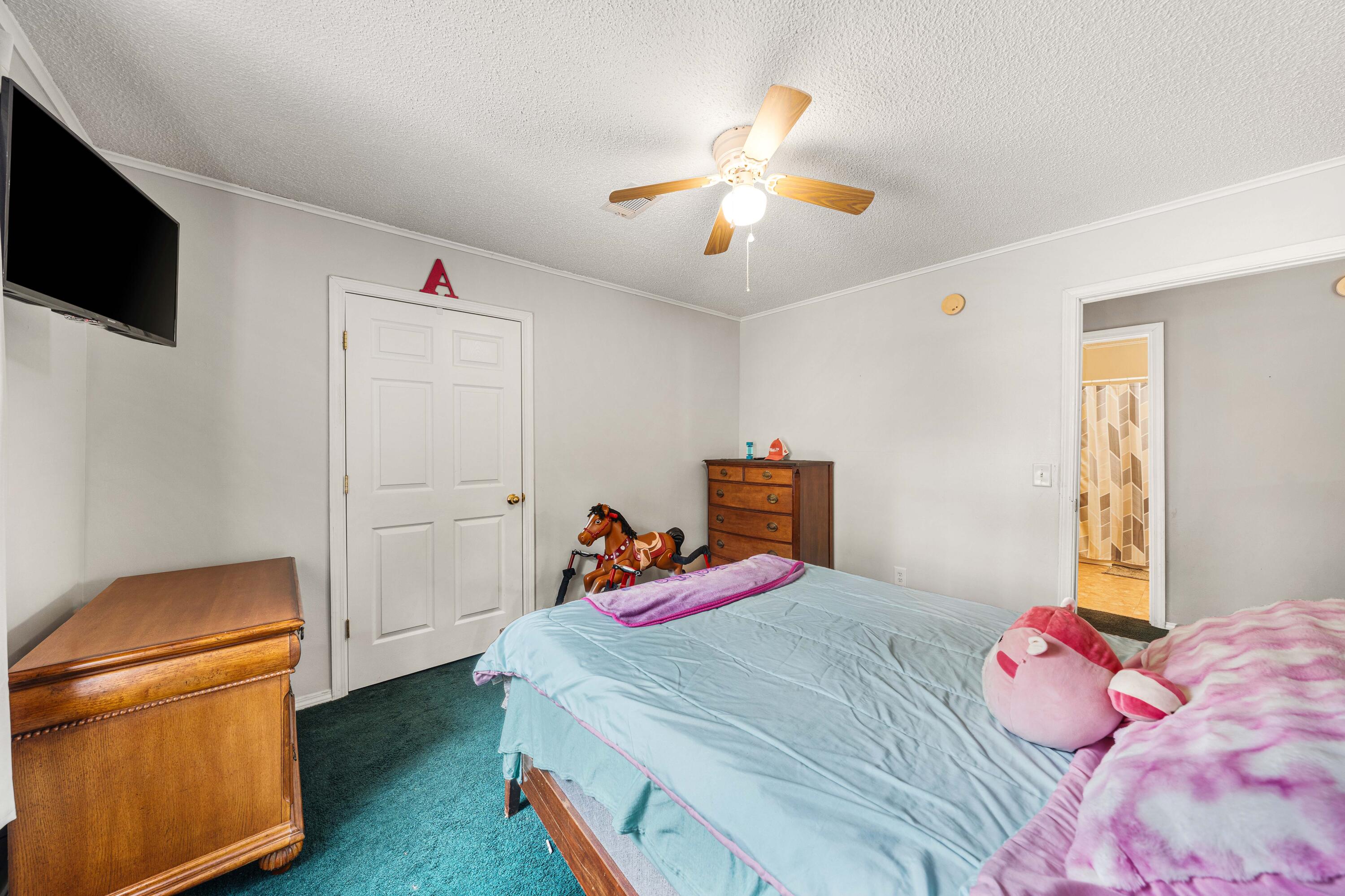 FOX DEN - Residential