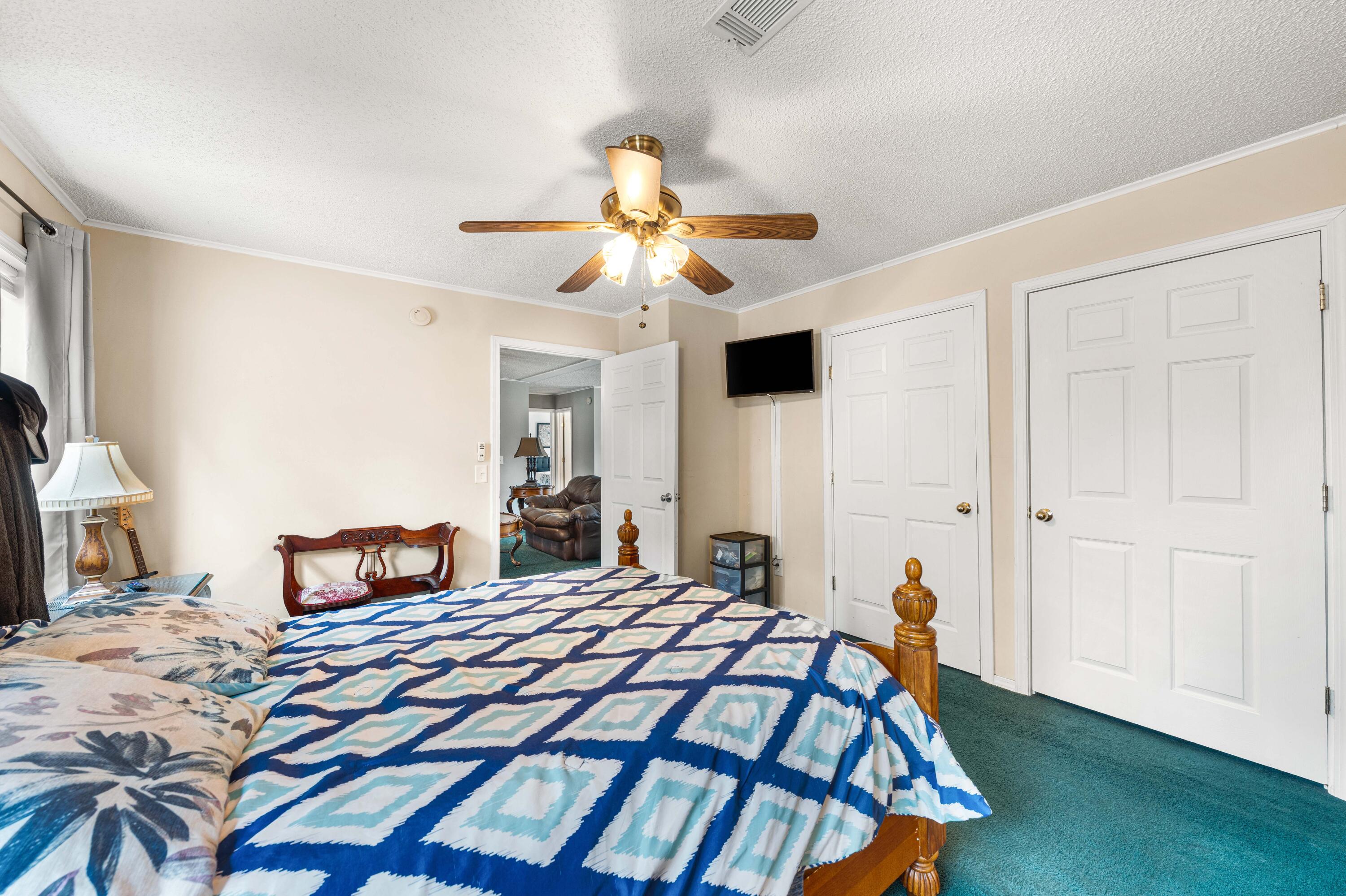 FOX DEN - Residential