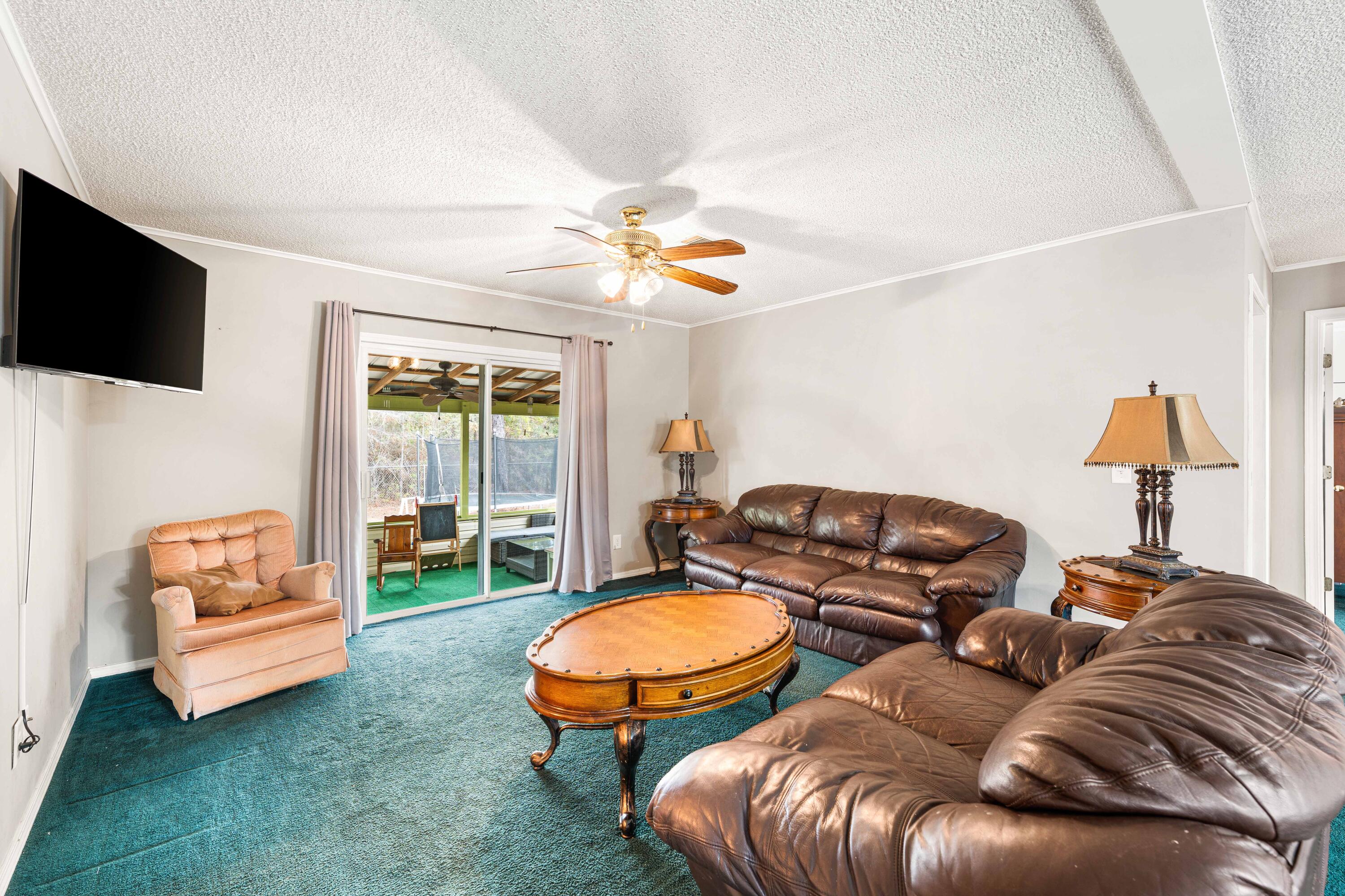 FOX DEN - Residential