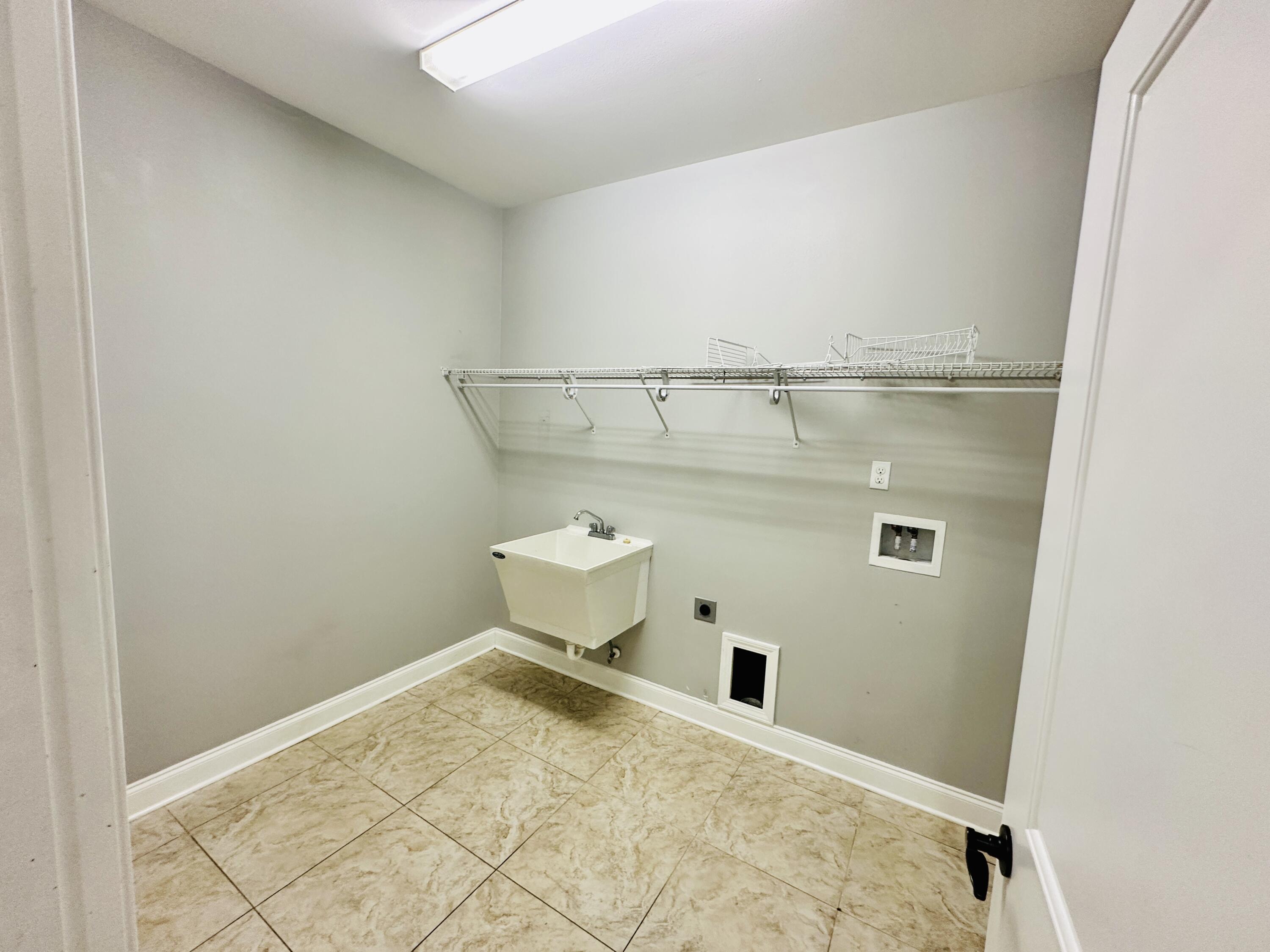 OAKLAND ADDN - Residential Lease