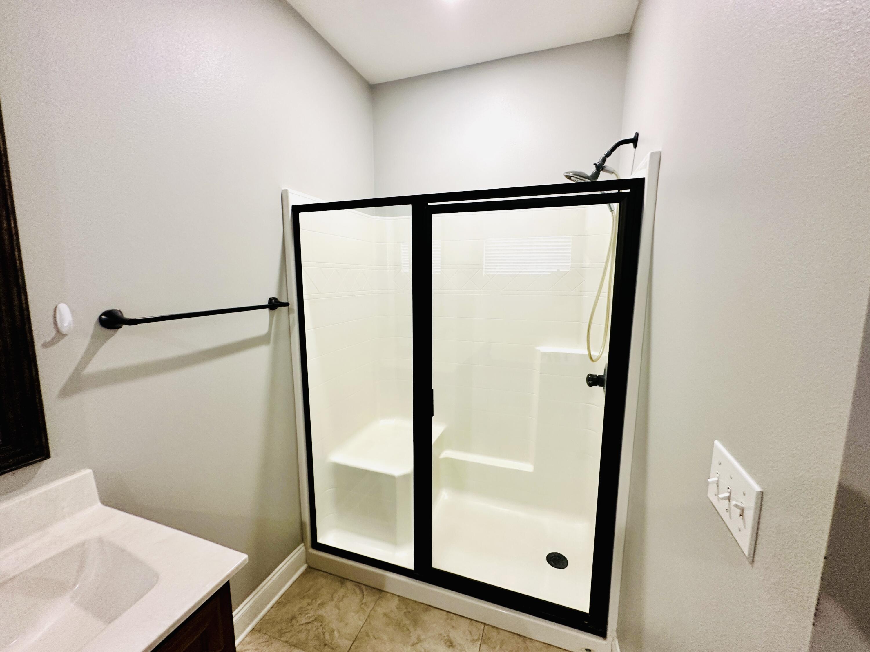 OAKLAND ADDN - Residential Lease