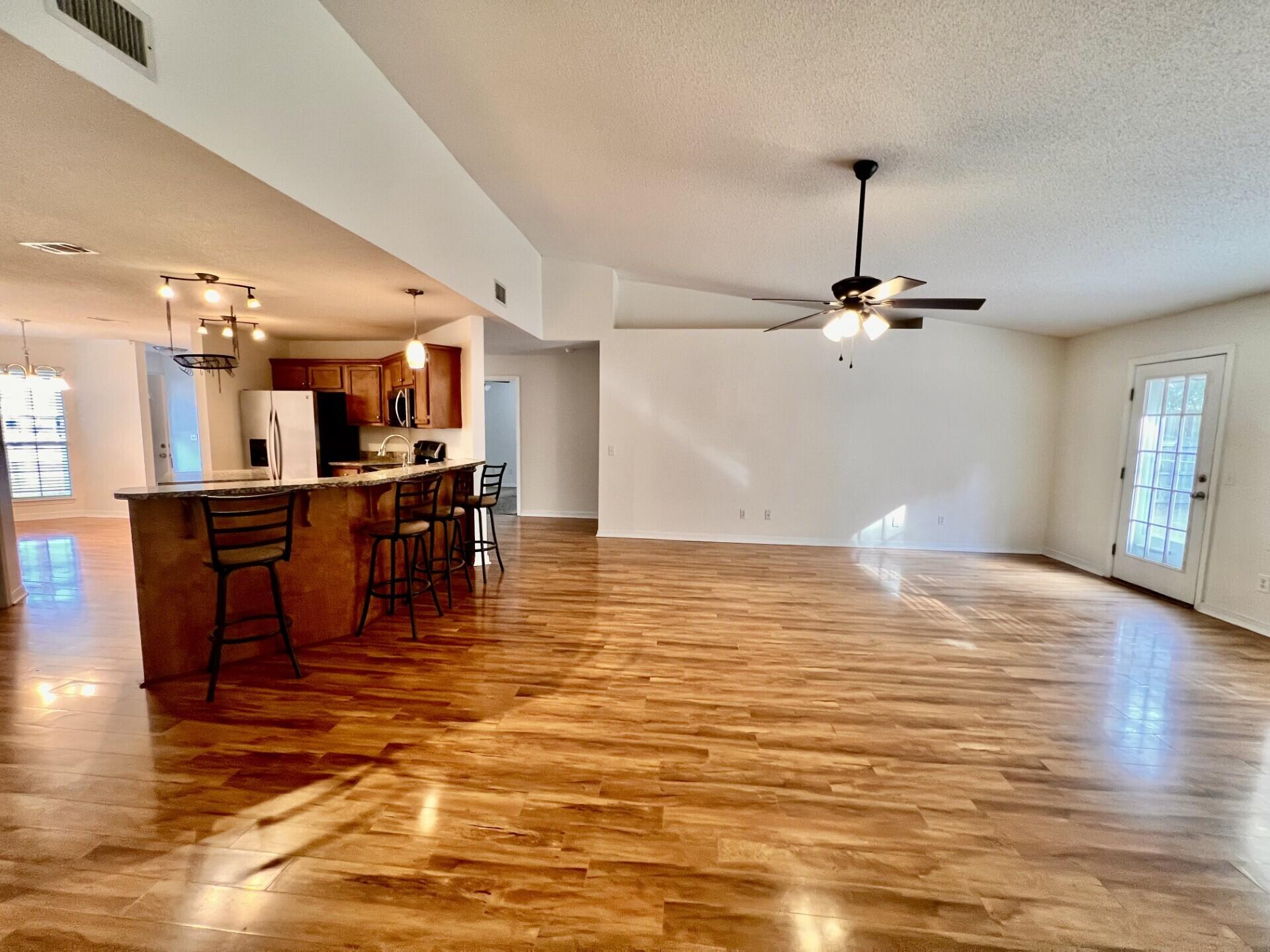 CHEROKEE BEND S/D PH 2 - Residential