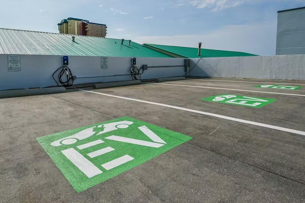 PELICAN BEACH RESORT CONDO UNIT 1205 - Residential