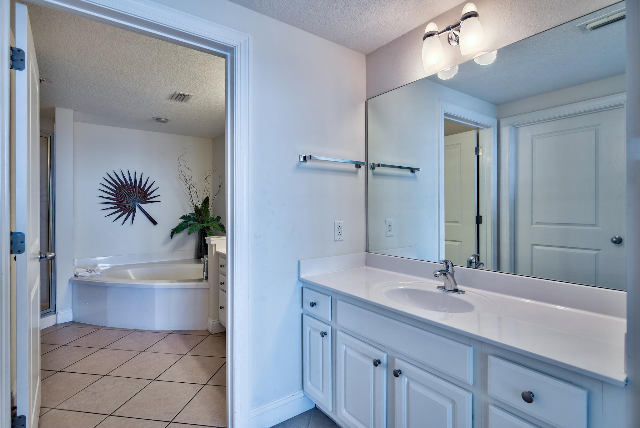 PALAZZO CONDOMINIUMS - Residential