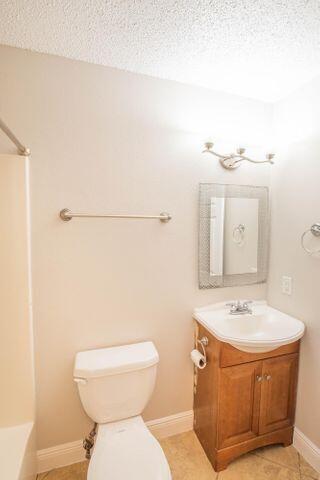 VALPARAISO PINECREST 2 - Residential Lease