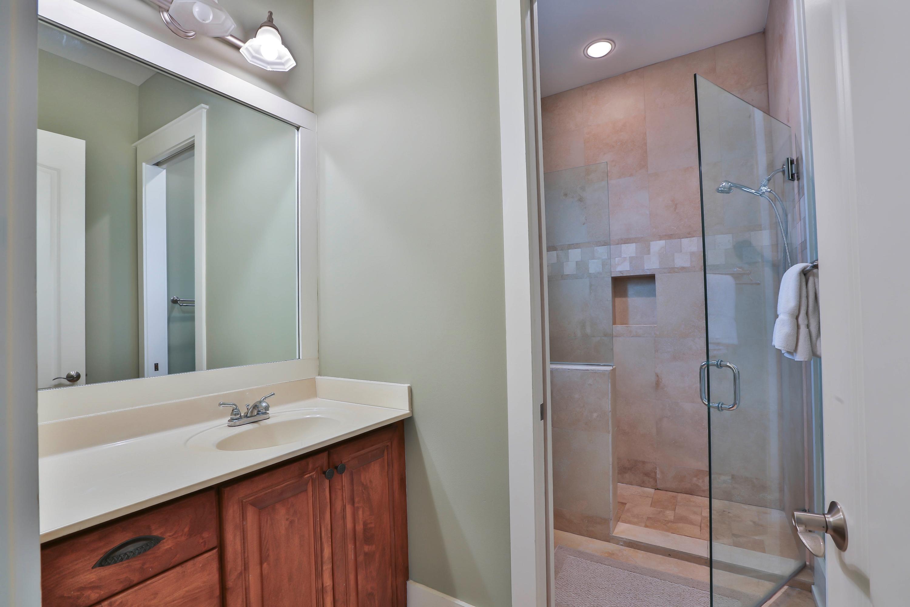 EMERALD WATERS VILLAGE - Residential