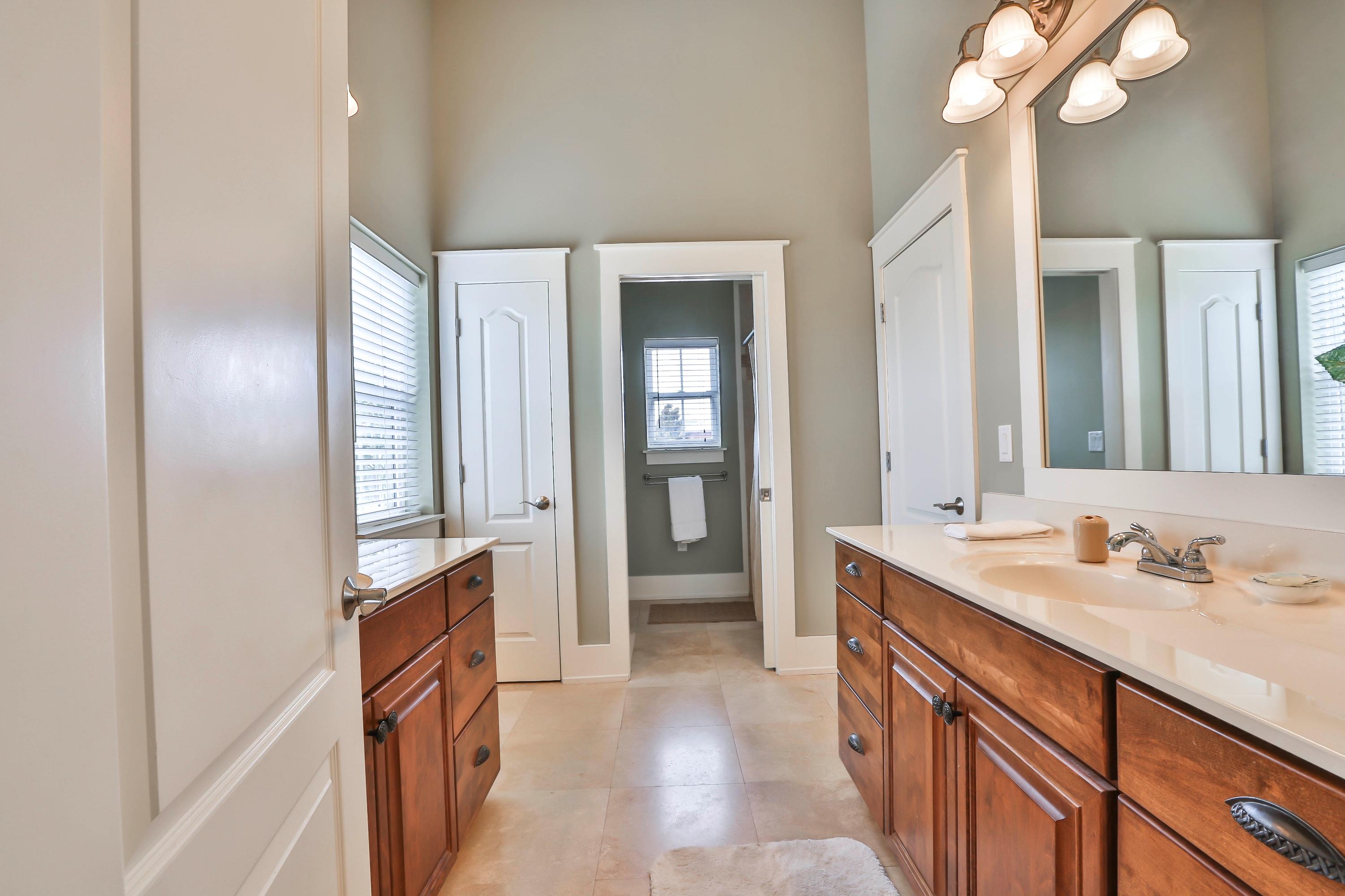 EMERALD WATERS VILLAGE - Residential