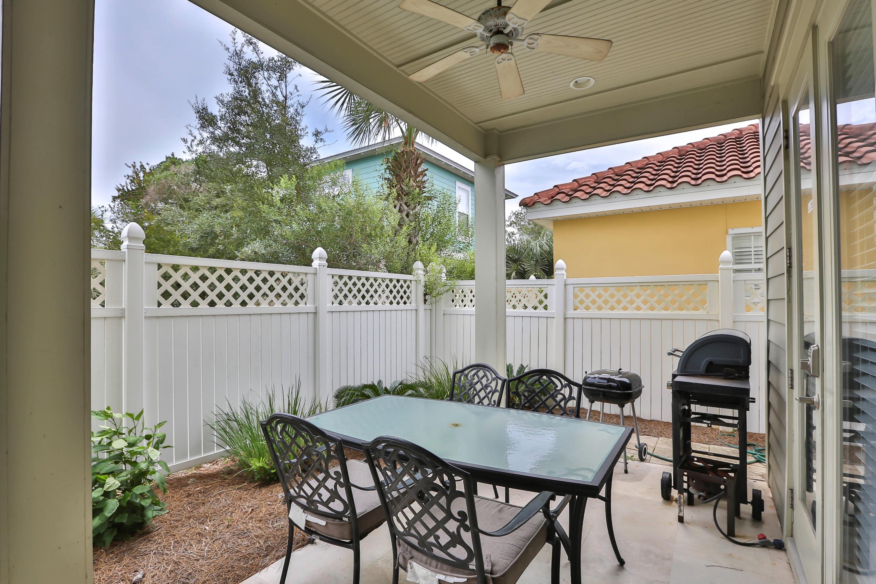 EMERALD WATERS VILLAGE - Residential