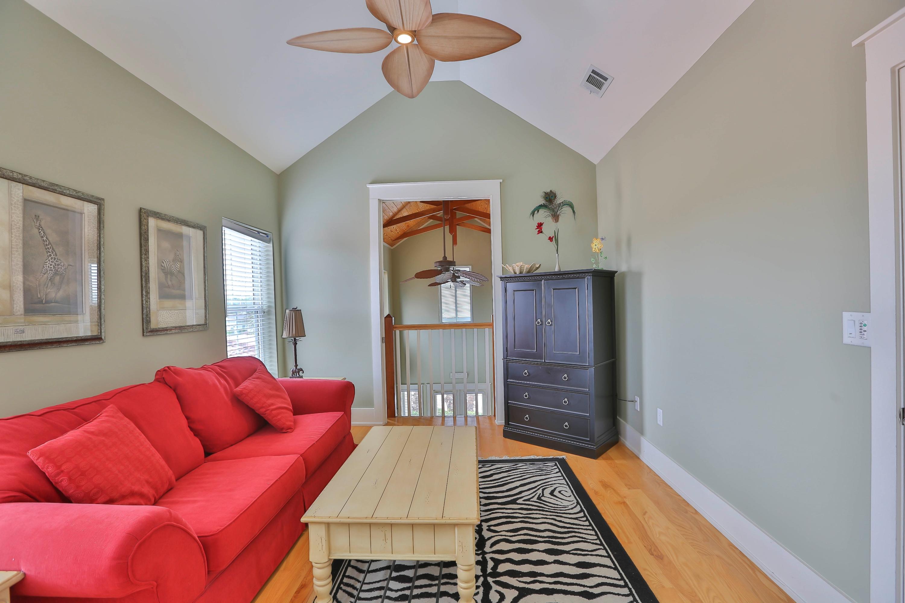 EMERALD WATERS VILLAGE - Residential