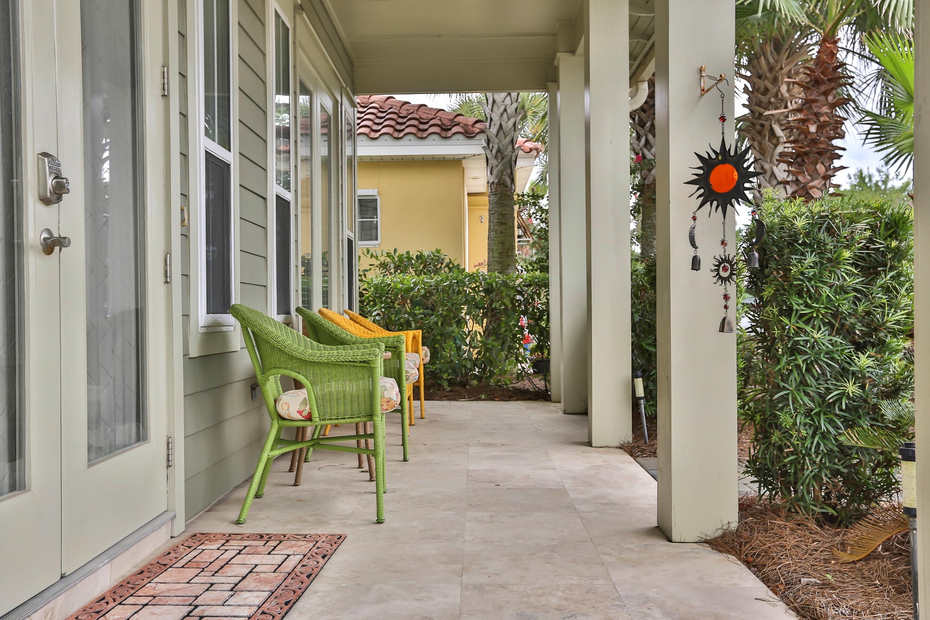 EMERALD WATERS VILLAGE - Residential