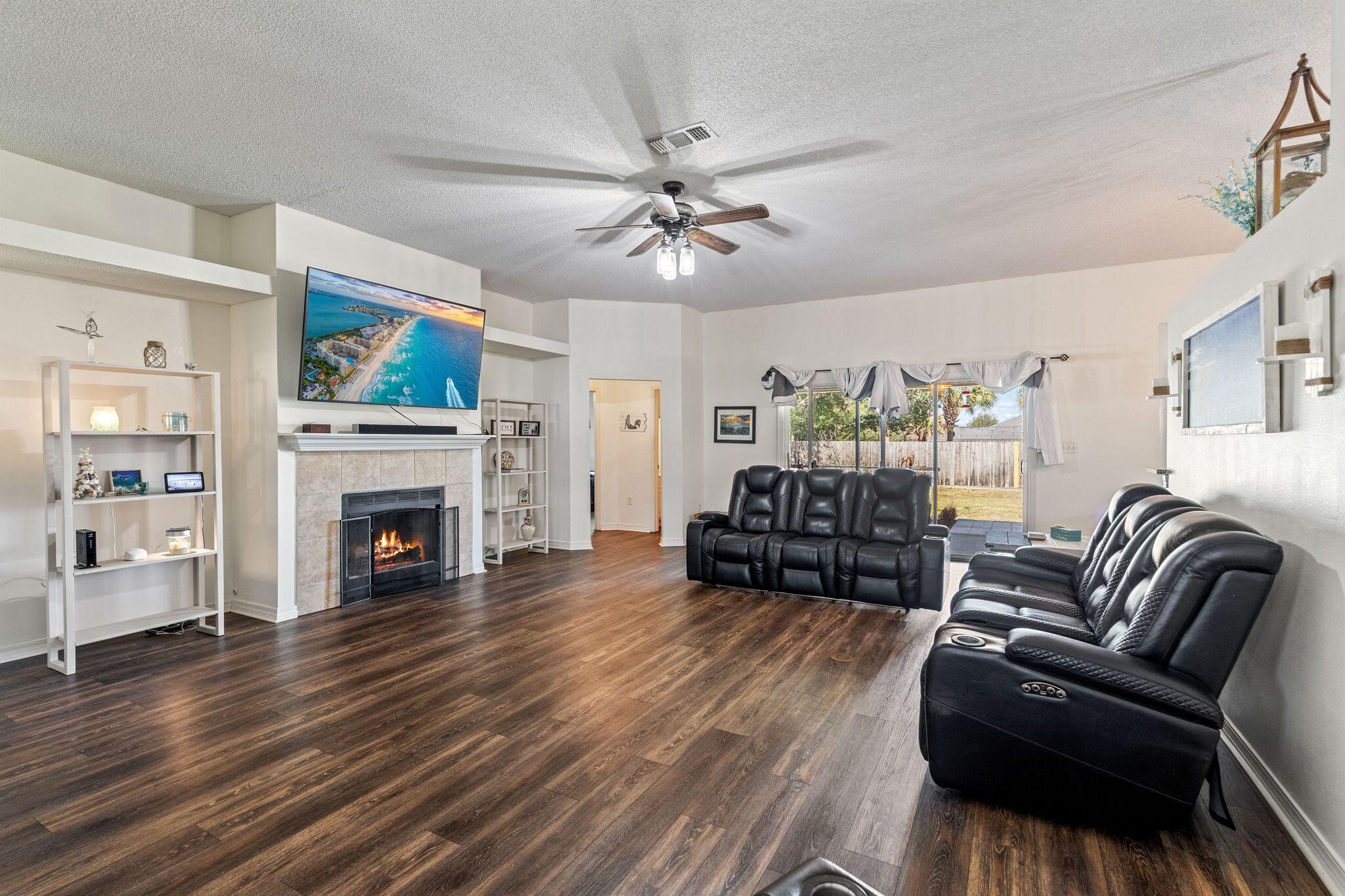 HIDDEN CREEK ESTATES AT HOLLEY BY THE SEA - Residential