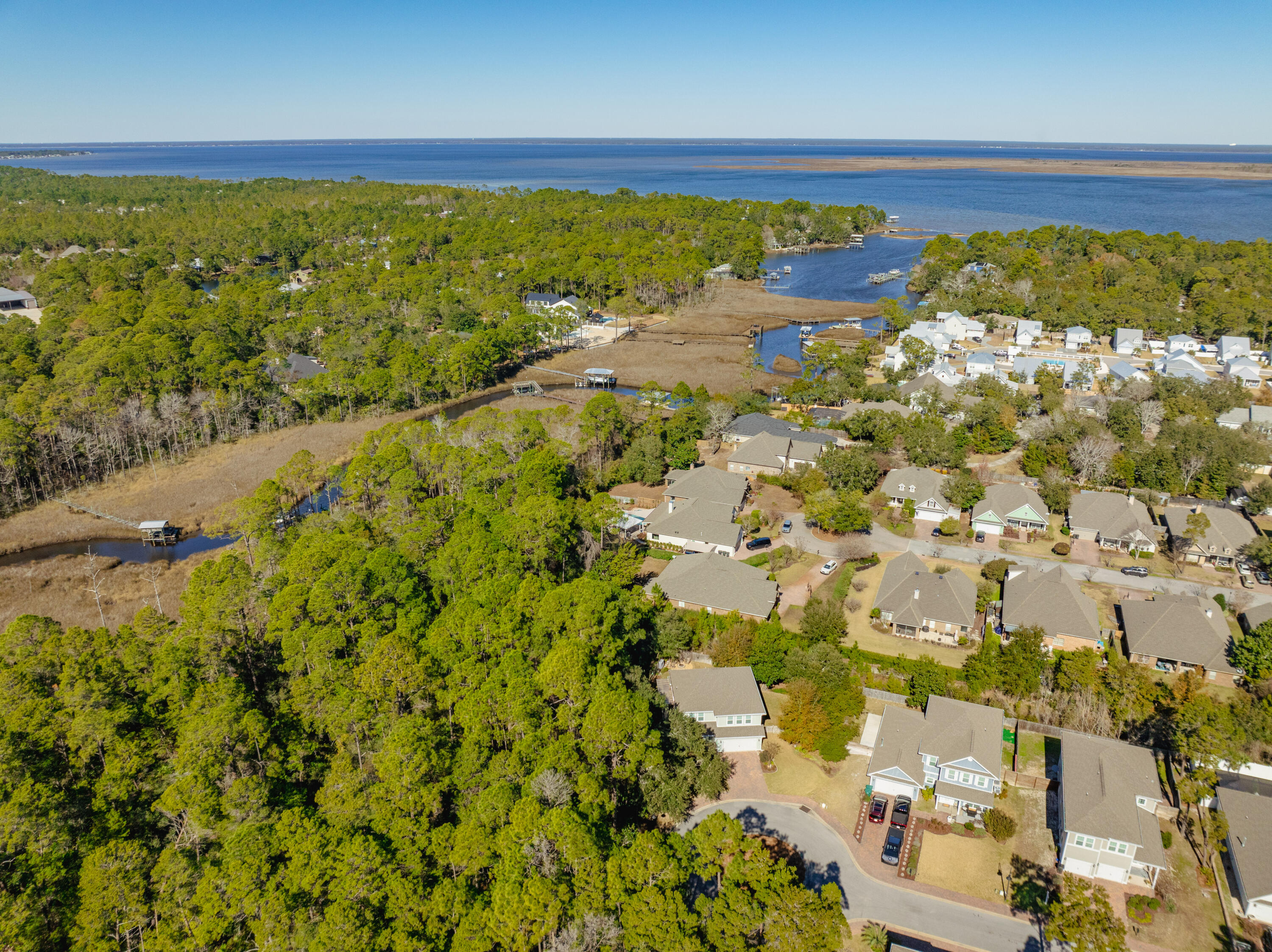 Mussett Bayou Manor - Residential