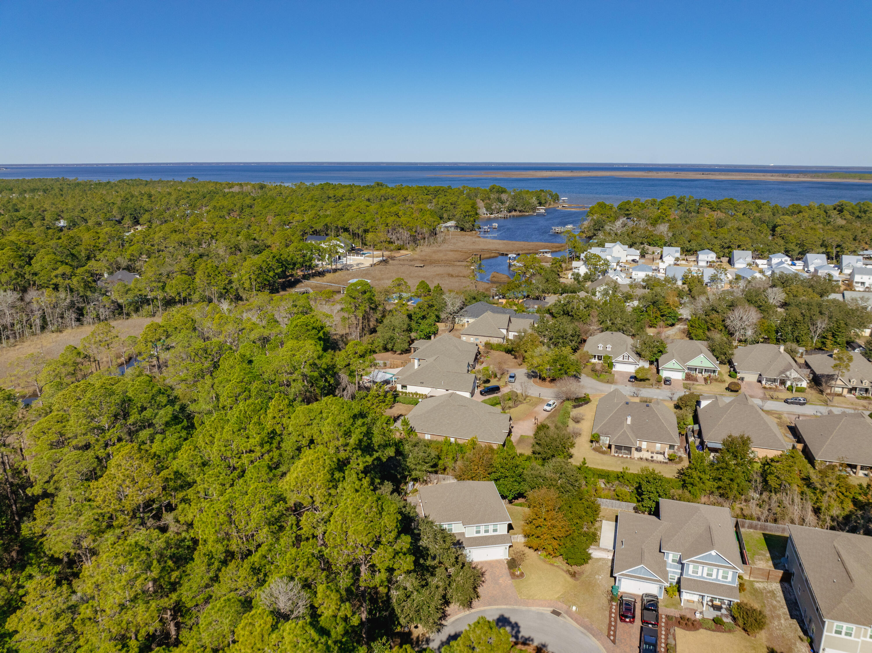 Mussett Bayou Manor - Residential