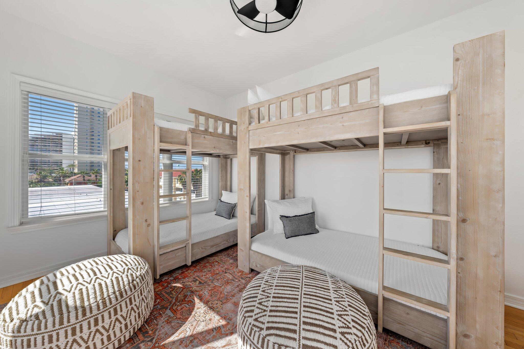 GULFSIDE COTTAGES - Residential