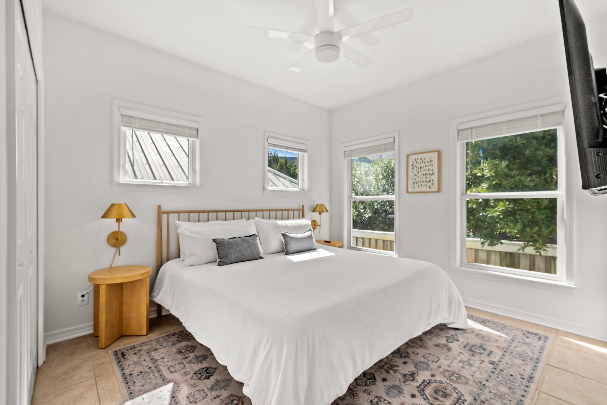 GULFSIDE COTTAGES - Residential