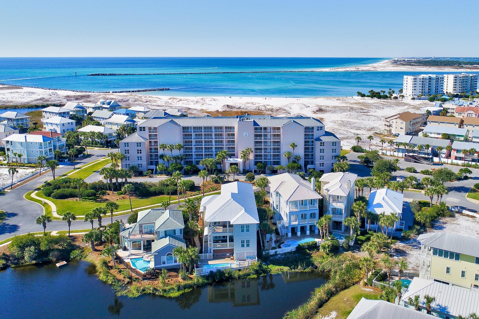 MAGNOLIA HOUSE - Residential