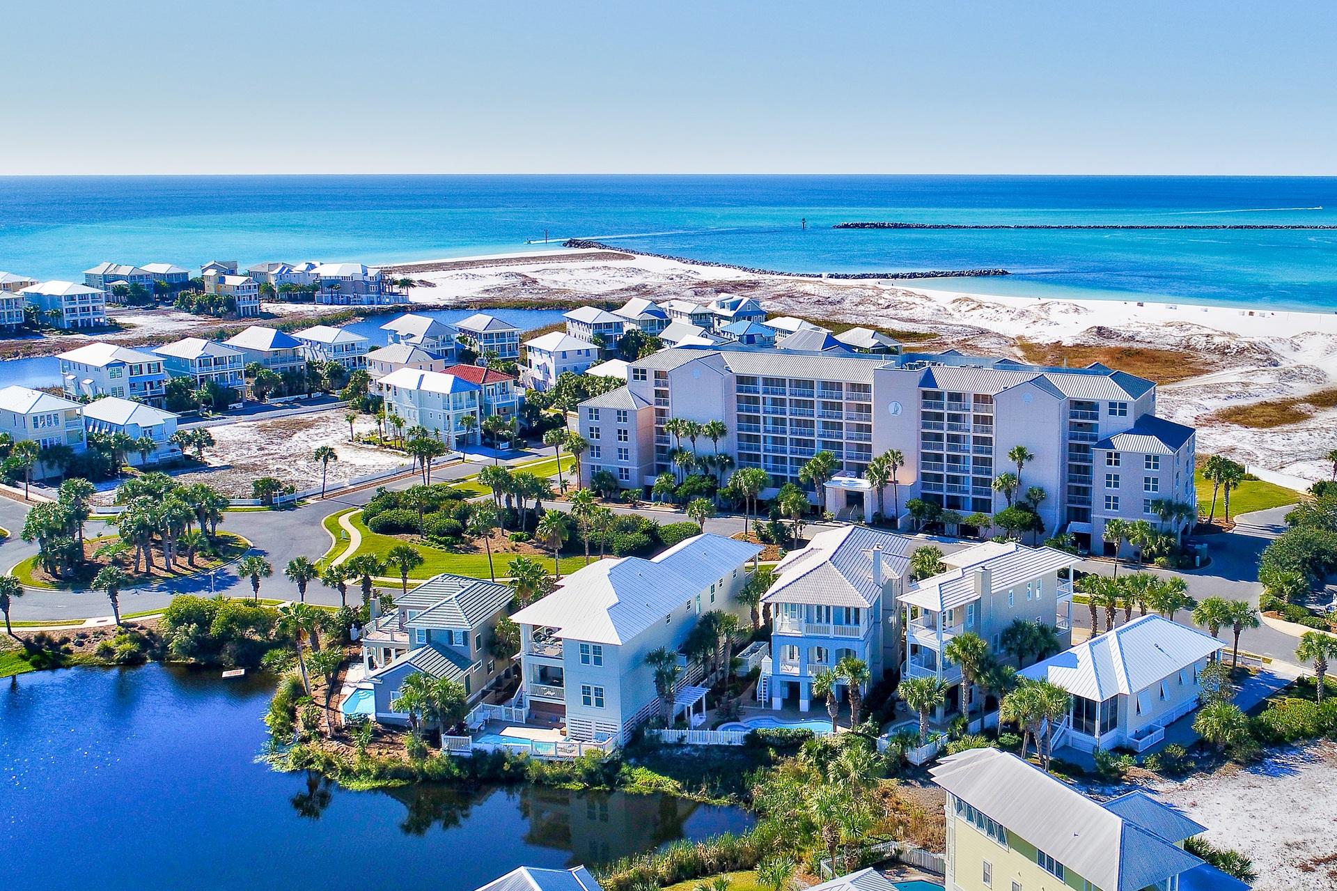 MAGNOLIA HOUSE - Residential